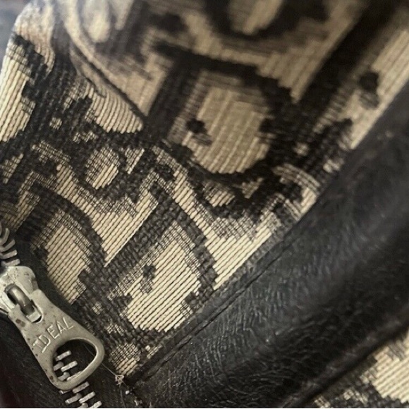 Christian Dior Travel Bags - Picture 7 of 16